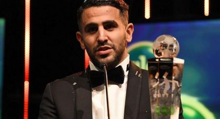 النجم الجزائري رياض محرز أفضل لاعب في إفريقيا لعام 2016