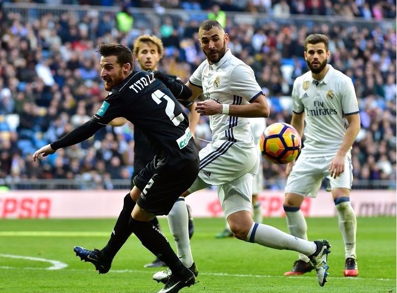 ريال مدريد يقسو على غرناطة بخماسية نظيفة