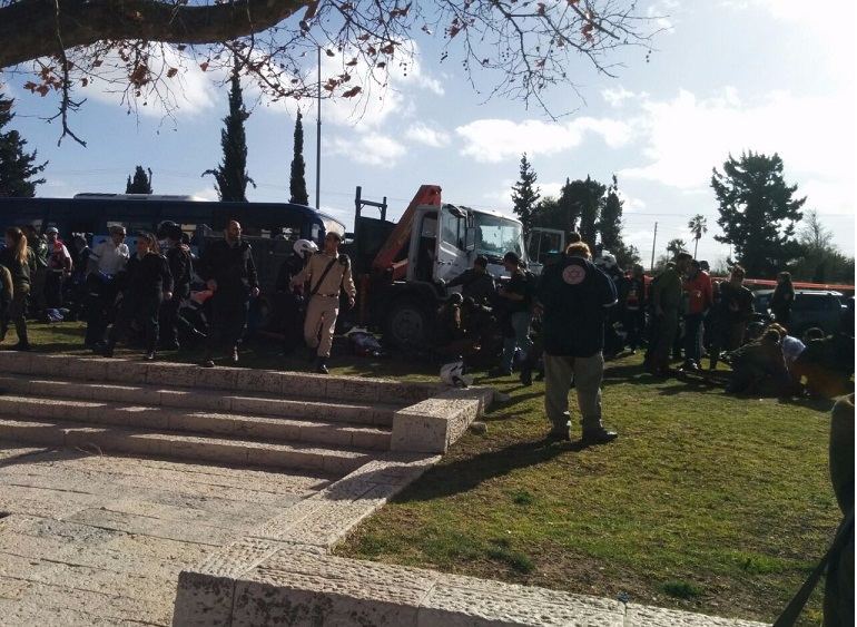 الكابينيت يقرر هدم منزل عائلة منفذ عملية القدس الشهيد فادي القنبر