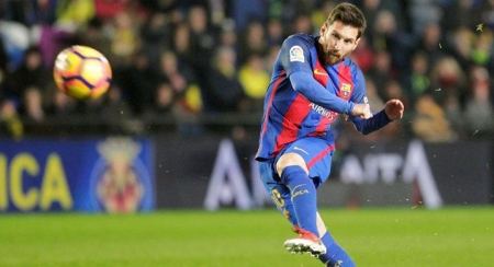 برشلونة يتعادل في الدقيقة الاخيرة مع فياريال ويبقى ترتيبه الثالث 