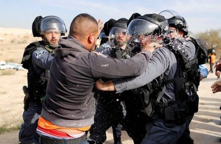 دعوات للتظاهر اليوم في مدن الداخل الفلسطيني ضد تهجير أم الحيران