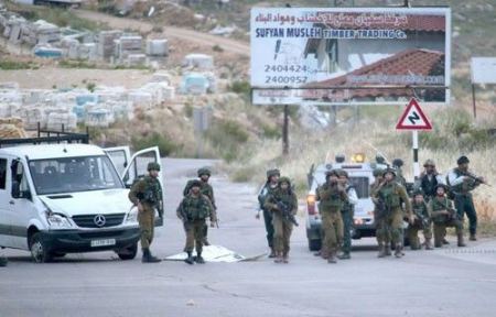 الاحتلال يعتقل فلسطينياً بزعم محاولة الدهس شرقي رام الله