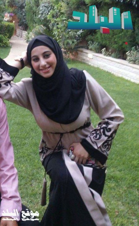 الاحتلال يحكم بسجن أمل كبها سنة ونصف وغرامة مالية