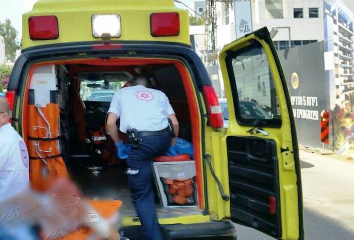 اصابة خطيرة لطفل تعرض للدهس في قرية المزرعة