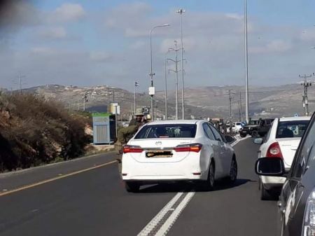 بادعاء محاولة تنفيذ عملية طعن ...اصابة فتاة فلسطينية برصاص الاحتلال عند حاجز زعترة 
