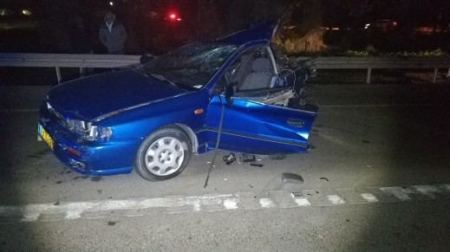 اصابتان احداها خطيرة بحادث سير بالقرب من رهط