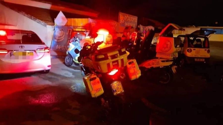 تعرض شاب للطعن في منطقة حيفا واصابته حرجة