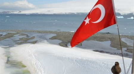 تركيا تعتزم تأسيس قاعدة للابحاث العلمية في القارة القطبية الجنوبية