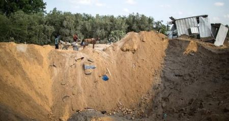 شهيدان في غارة للاحتلال على منطقة بين مصر وغزة