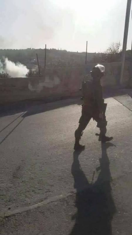 الاحتلال يقتحم مدرسة جنوب بيت لحم واصابة بعض المدرسين