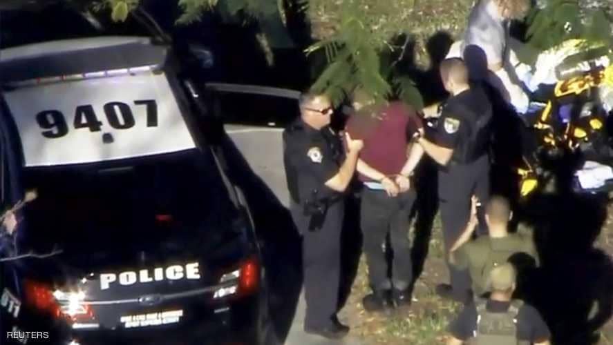 تلميذ يقتل 17 طالبًا على الأقل في مدرسة بفلوريدا