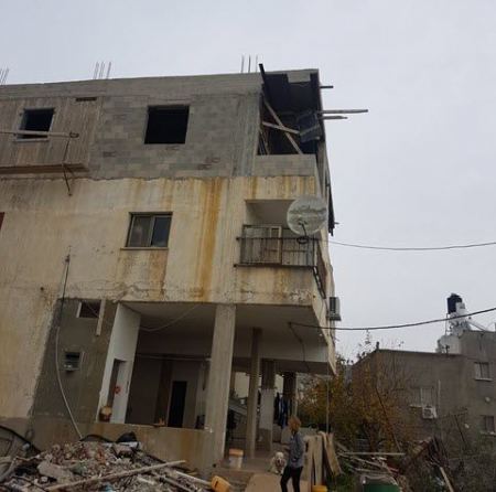  دير الاسد : سقوط طفل عن ارتفاع واصابته حرجة 