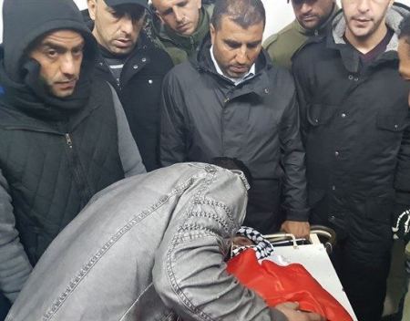 تشييع جثماني شهيدين من حلحول وبيت سوريك