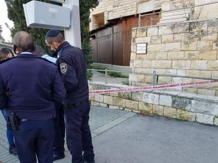 الخلفية جنائية ... اصابة مستوطن بجراح جراء تعرضه للطعن