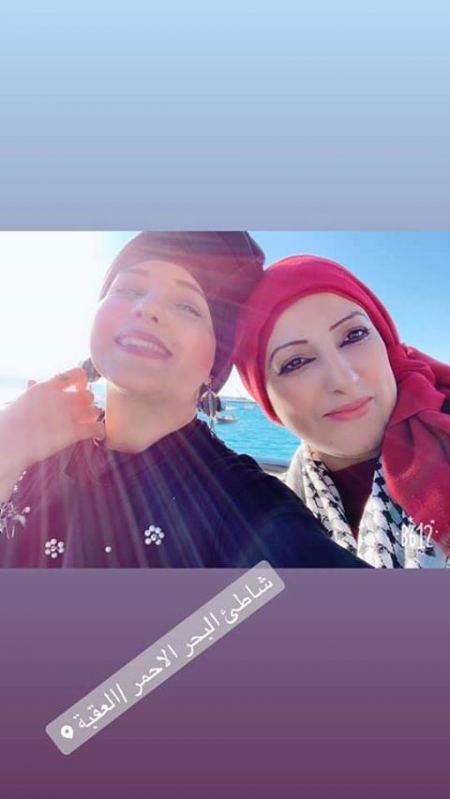 الفنانتان الفلسطينيتان أحلام بهنسي وشام أبو مخ تشاركان في ملتقى العقبة الدولي الثاني للفن التشكيلي 