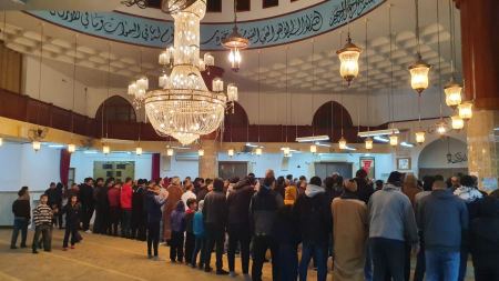 مشاركة واسعة بصلاة " الفجر العظيم " في برطعة