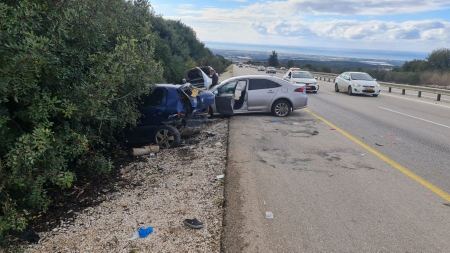 اصابة شخصين بجراح خطيرة بحادث سير قرب معليا