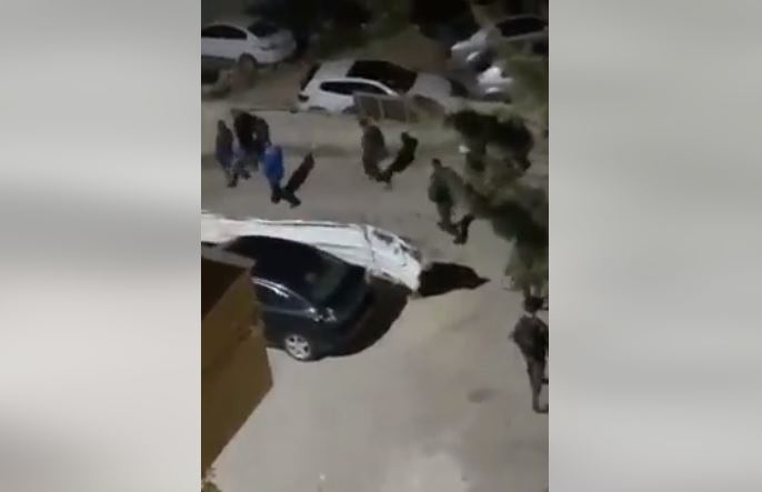 حملة اعتقالات تطال 24 مواطناً بالضفة والقدس