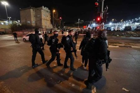 مقتل شرطي في حرس الحدود واصابة طفل فلسطيني عند حاجز شعفاط