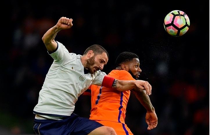 إيطاليا تفوز على هولندا وديا بهدفين الى هدف