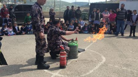 برطعة | الدفاع المدني والهلال الأحمر يعقدان دورة تدريبية و يبحثان خطة تدريبية لرفع الوعي المجتمعي 