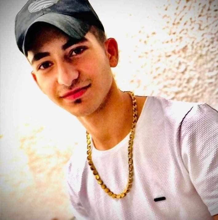 الاحتلال يعتقل والدة وشقيق الشهيد كريم القواسمي