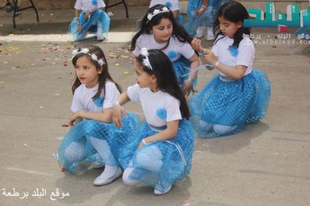 برطعة | مدرسة البنات الاساسية تنظم يوماً لدعم المنتج الوطني