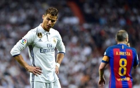 برشلونة يفوز بالكلاسيكو والمنافسة على الليغا تبدأ من جديد