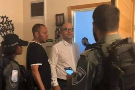 الاحتلال يعتقل وزير شؤون القدس فادي الهدمي
