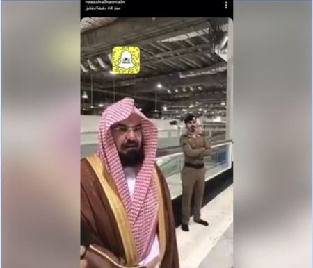 اعادة فتح الحرمين امام المصلين خلال ايام قليلة