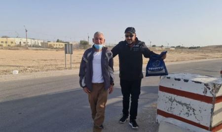 رشدي ابو مخ من باقة الغربية يعانق الحرية ( شاهد )