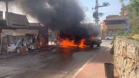 برطعة: احتراق مركبة محملة باسطوانات غاز
