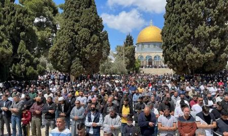الآلاف أدوا صلاة الجمعة في المسجد الاقصى