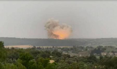 انفجار خلال تجارب بمصنع اسلحة في الرملة