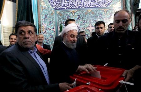 انتخابات ايران ... معلومات أولية عن تقدم روحاني على منافسه ابراهيم رئيسي