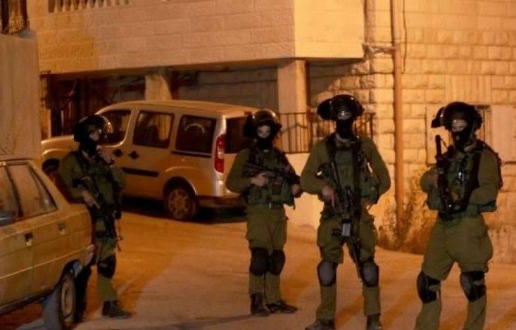 اصابة خطرة لاحد جنود الاحتلال في مخيم الامعري
