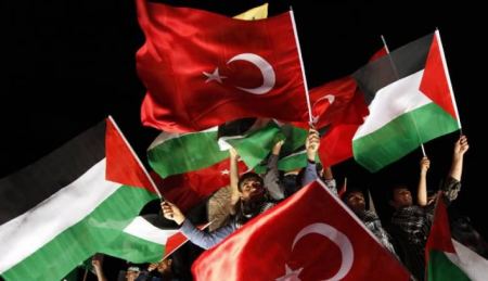 تركيا تكمل منحتها " 10 مليون دولار" لدعم السلطة الفلسطينية 