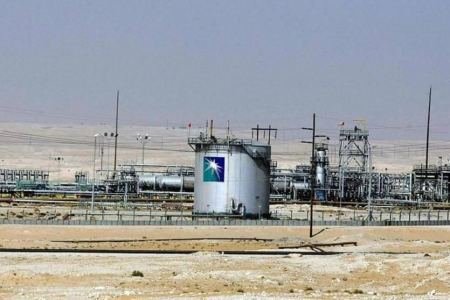 السعودية ... استهداف محطتي ضخ للنفط بطائرات مسيرة