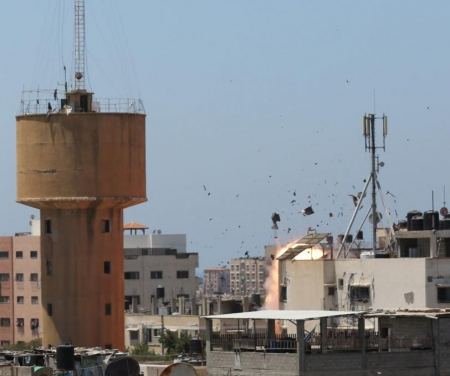 ارتقاء 5 شهداء بقصف الاحتلال لمخيم البريج في غزة وحصيلة الشهداء ترتفع الى 87