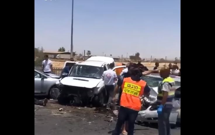 مصرع امرأة بحادث سير في النقب