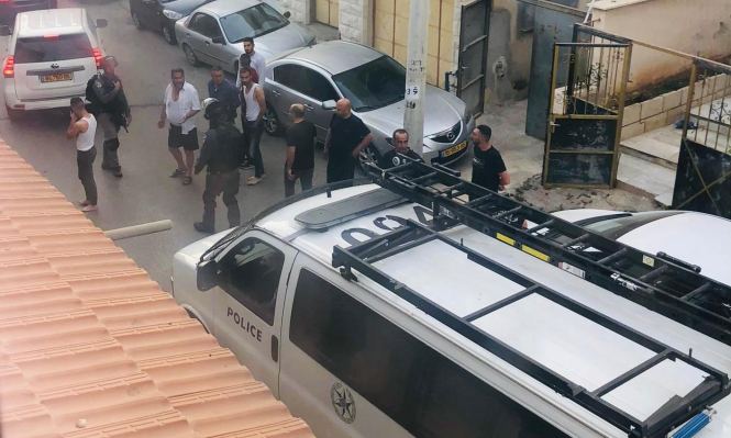 كفركنا : الشرطة تنفذ حملة اعتقالات في البلدة