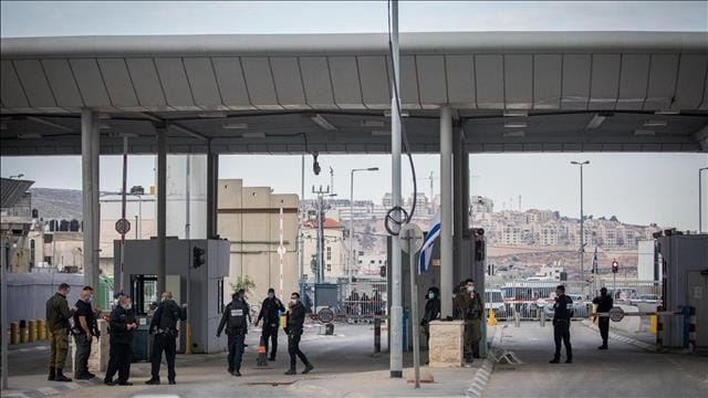 بدءأ من اليوم ... طوق امني على الضفة واغلاق معابر غزة