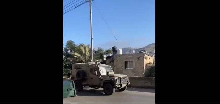 اعتقالات بالضفة واشتباكات في نابلس