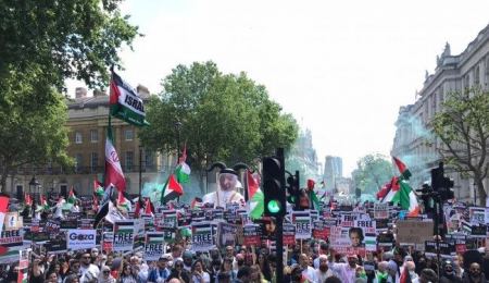 لندن : الآلاف في مظاهرة داعمة للشعب الفلسطيني 