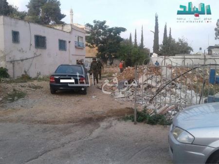 برطعة | سلطات الاحتلال تسلم بلاغات لاصحاب منازل بمراجعة الادارة المدنية في ‘ بيت ايل ‘