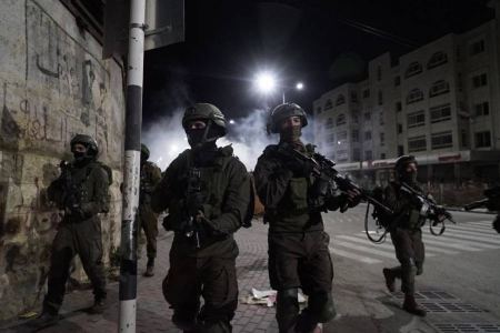 قوات الاحتلال تعتقل 6 مواطنين من جنين وبيت لحم