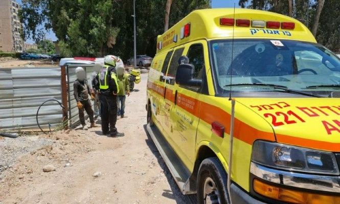 حيفا : اصابة خطيرة لعامل سقط عليه جسم بورشة بناء