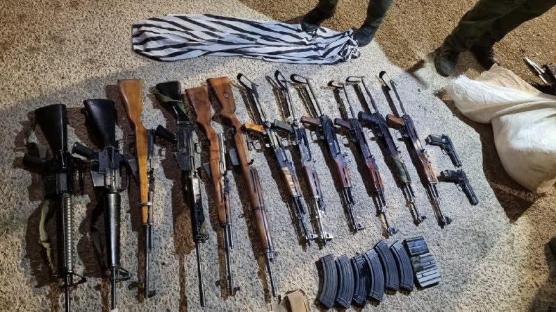 اعتقال مشتبهين : الشرطة تحبط محاولة تهريب 14 قطعة سلاح من مصر والاردن
