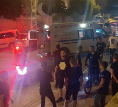 اصابة شابين من الطيبة تعرضا لاطلاق نار