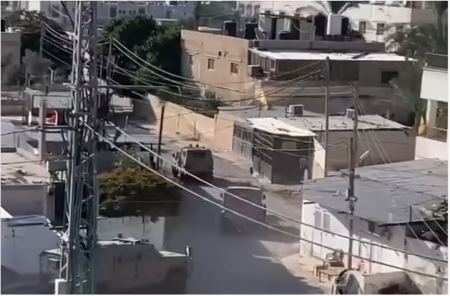 اعتقالات بالضفة تخللها اشتباكات